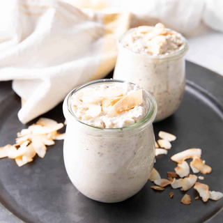 Coconut Cream Pie Overnight Oats - Mimi's Macros