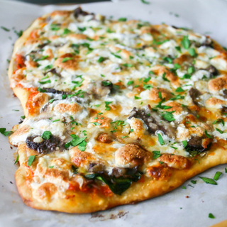 Steak & Loaded Baked Potato Flatbread - Mimi's Macros
