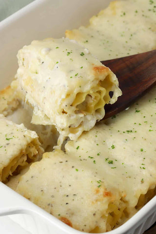 White Chicken Lasagna Rollups