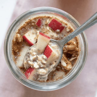 Apple Pie Overnight Oats - Mimi's Macros