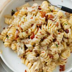 Chicken, Bacon & Ranch Pasta - Walton-Verona - Mimi's Macros